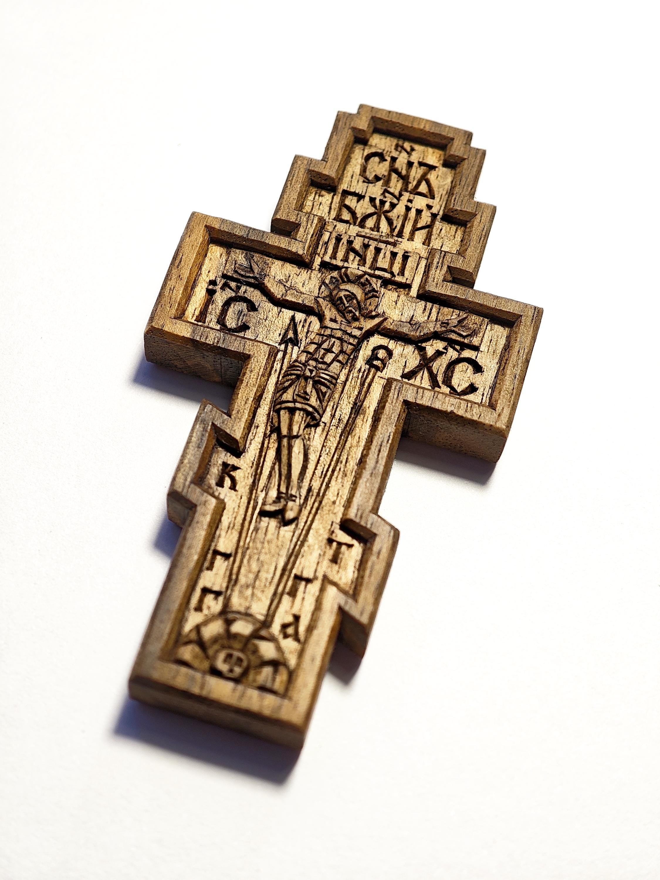 Christian pectoral cross – Walnut Prayer Cross, 6.8 cm, religious decor