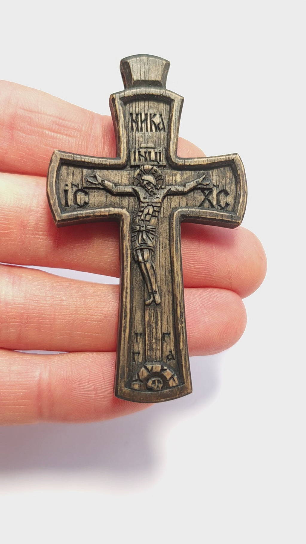 Резной крест из орехового дерева – Православный Крест, INRI и НИКА, гравировка «Спаси и Сохрани»